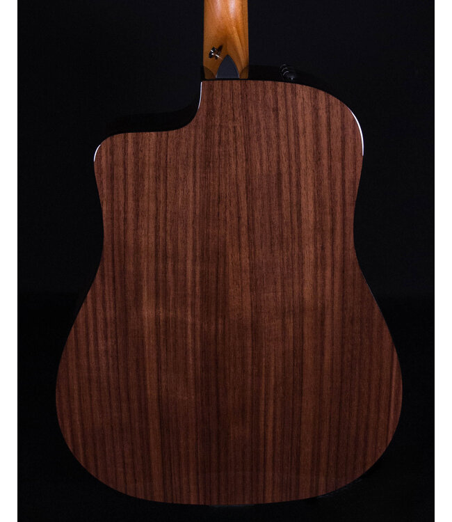 Taylor 210ce Plus