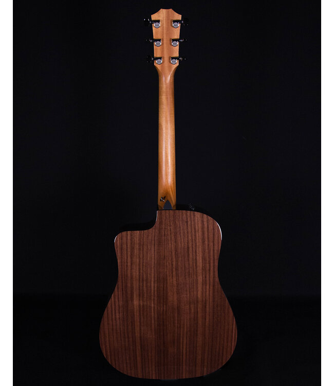 Taylor 210ce Plus