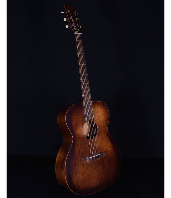 Martin 000-15M StreetMaster, Mahogany Burst