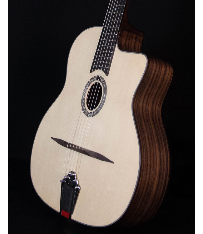 Eastman DM1, Gypsy Guitar with Sitka Spruce Body Back/Sides:Rosewood Laminate,