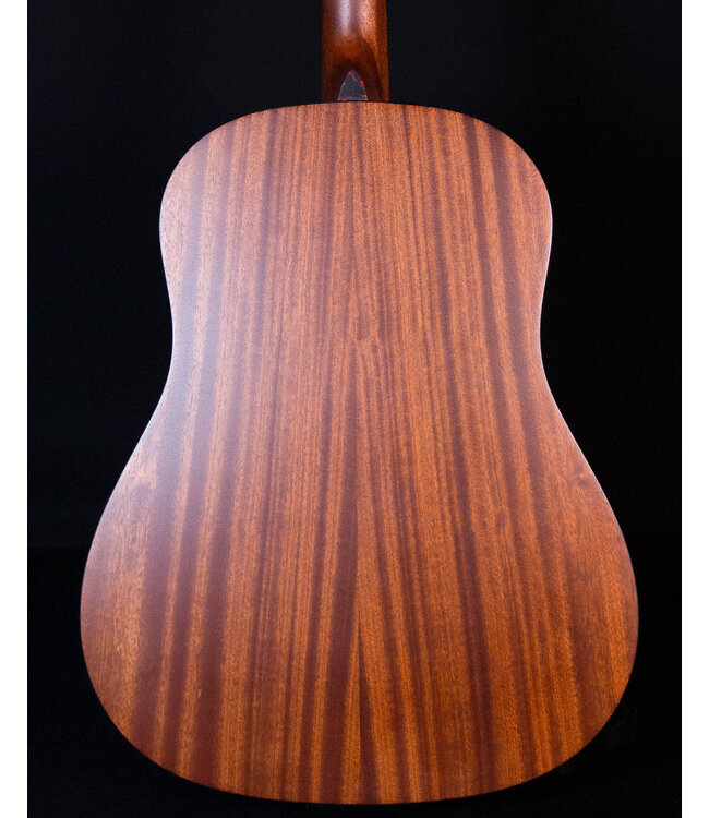 Eastman E1SS-SB Slope Shoulder Dreadnaught, Satin Sunburst with Deluxe Padded Bag