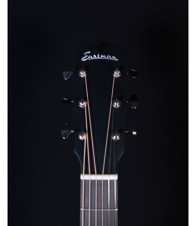 Eastman E1SS-SB Slope Shoulder Dreadnaught, Satin Sunburst with Deluxe Padded Bag