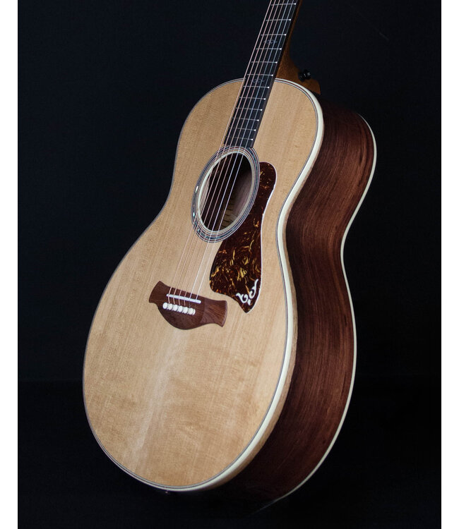 Taylor Gold Label 814e Acoustic, Natural, with LR Baggs Electronics