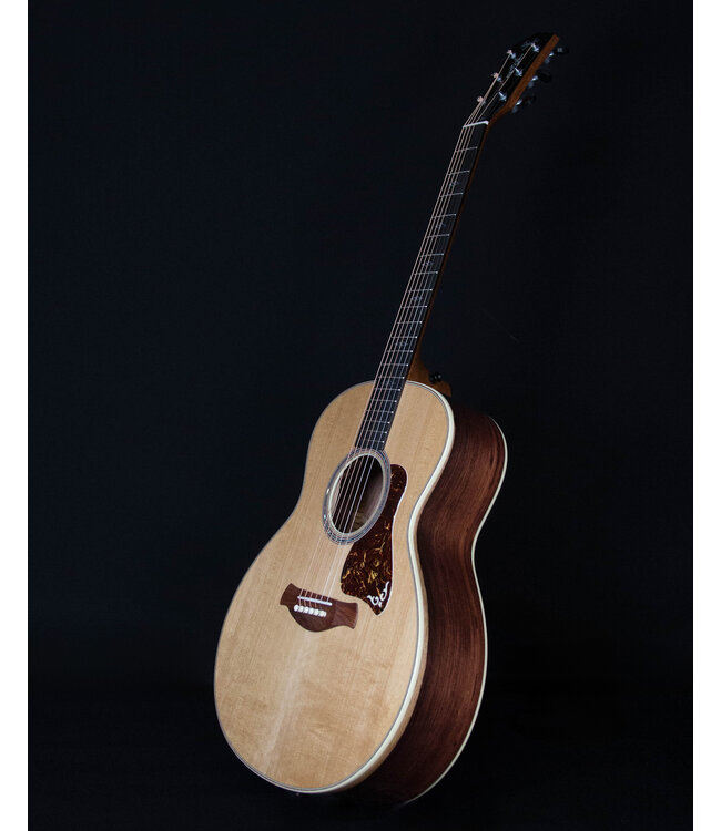 Taylor Gold Label 814e Acoustic, Natural, with LR Baggs Electronics