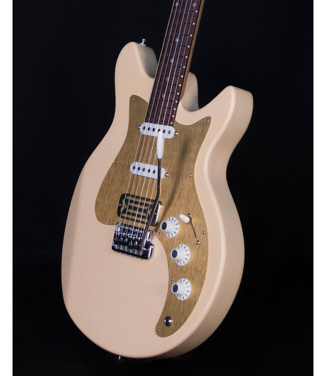 Eastman DC'62 Fullertone Solidbody Electric, Desert Sand