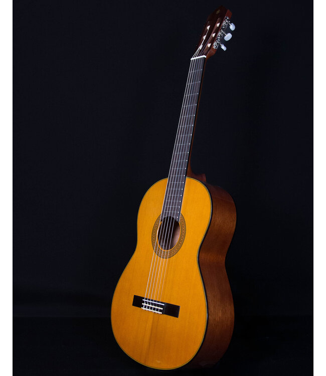 Yamaha CG142CH Classical Acoustic Guitar