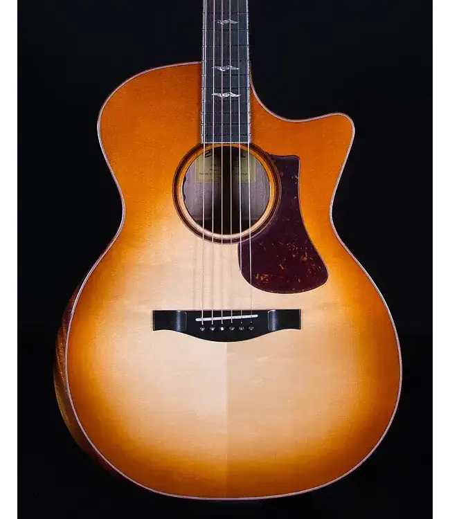 Eastman Eastman AC522CE-GB GA European Spruce/Mahogany, LR Baggs W/Case