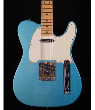 Fender Fender Standard Telecaster, Maple Fingerboard, Lake Placid Blue, w/ Hardshell Case, 2012 - USED