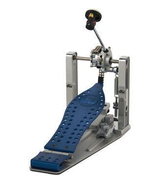 DW DW MFG Series Machined Chain Drive Single Pedal w/ Bag, Cobalt Edition