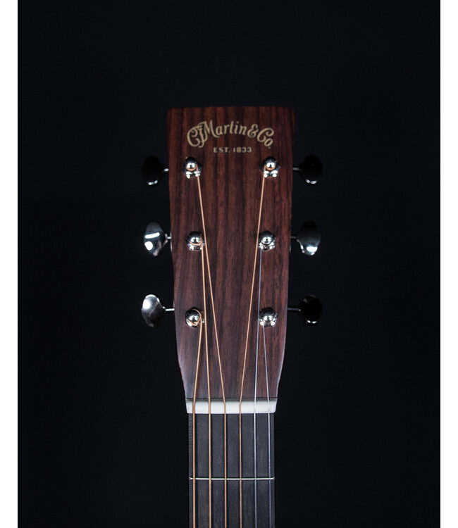 Martin 000-28 Standard Series Acoustic - 2025 Model
