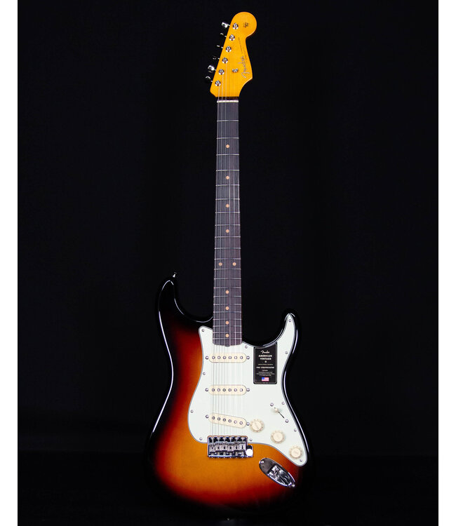 Fender  American Vintage II 1961 Stratocaster®, Rosewood Fingerboard, 3-Color Sunburst