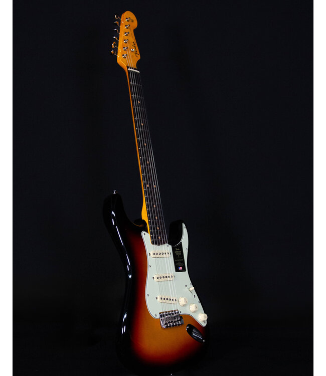 Fender  American Vintage II 1961 Stratocaster®, Rosewood Fingerboard, 3-Color Sunburst