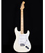 Fender Standard Stratocaster, Maple FB, Olympic White