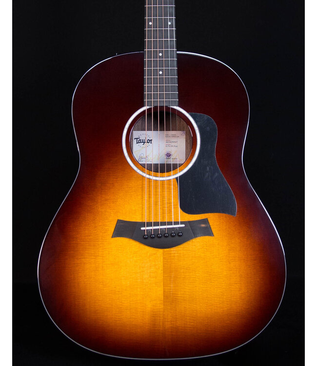 Taylor 217e-SB Plus Acoustic Electric, Sunburst with Aero Case