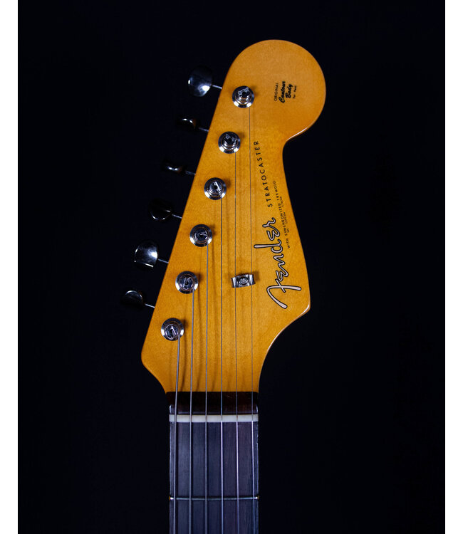 Fender  American Vintage II 1961 Stratocaster®, Rosewood Fingerboard, 3-Color Sunburst