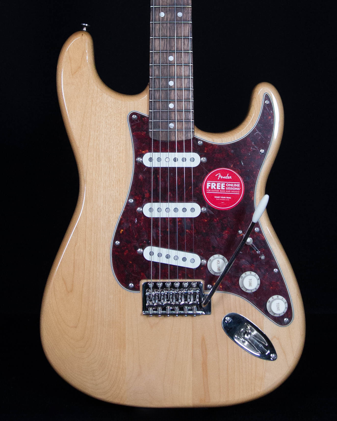 美品　Squier Classic Vibe 70s Stratocaster Amazon.com: Squier Classic Vibe 70s Stratocaster Electric