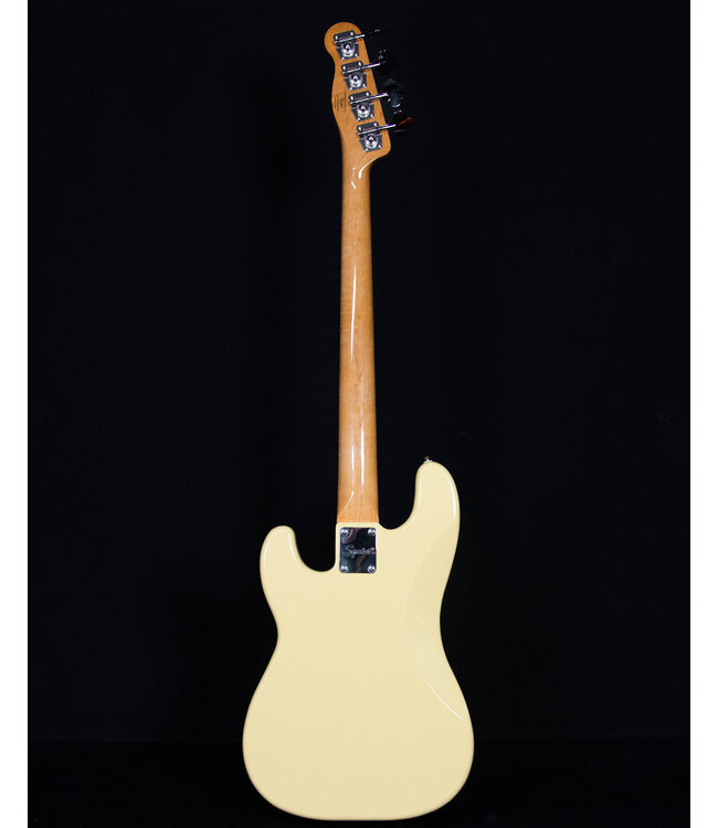 Squier Classic Vibe Telecaster Bass, Maple FB, Vintage White