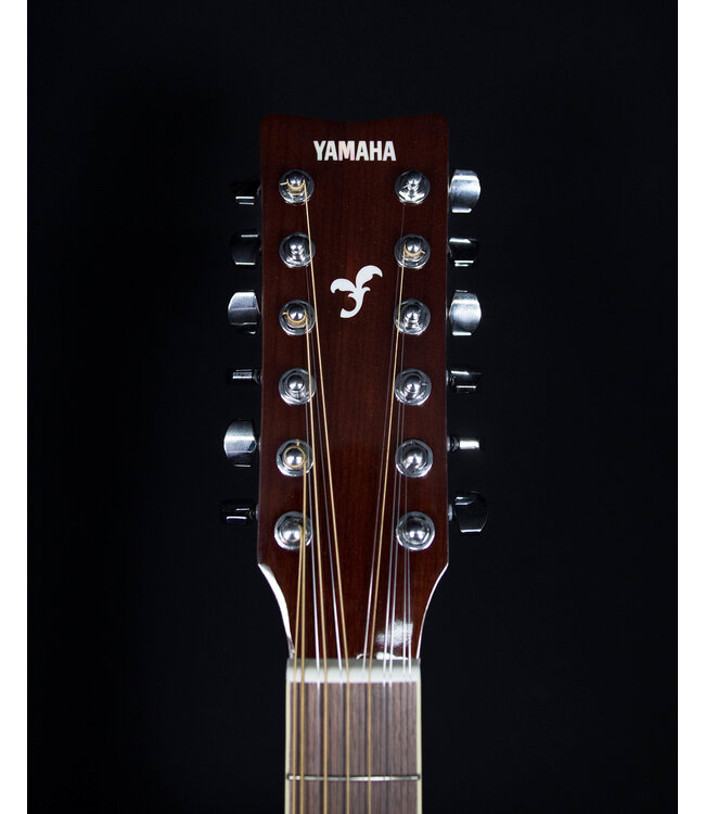 Yamaha FG820-12  Solid Spruce Top, Mahogany Back and Sides, Natural