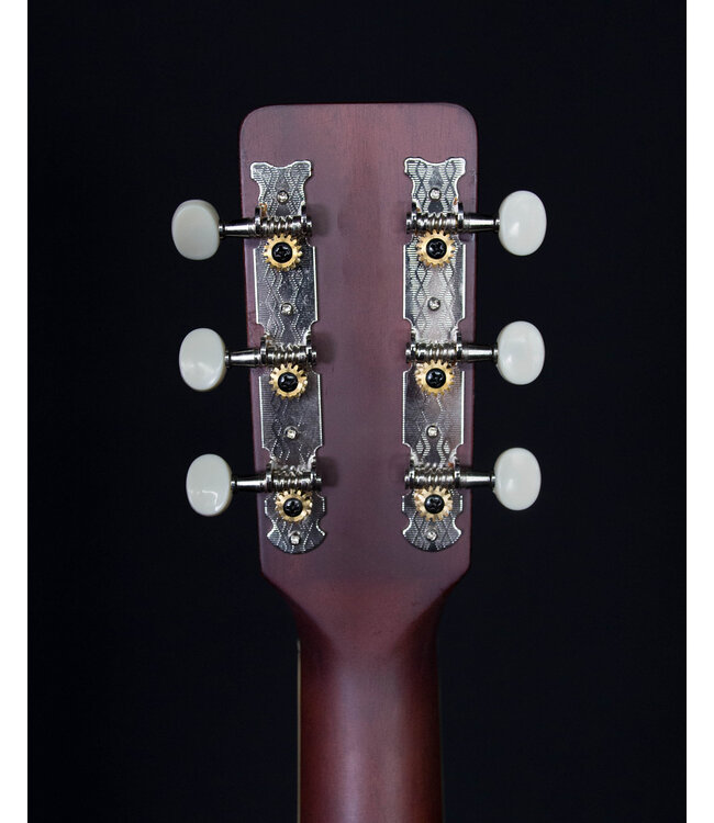 Jim Dandy Concert LTD, Solid Top, Walnut FB, Heritage Burst