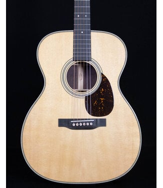 Martin Martin OM-28 Acoustic Guitar, Natural