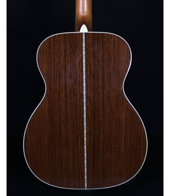 Martin OM-28 Acoustic Guitar, Natural