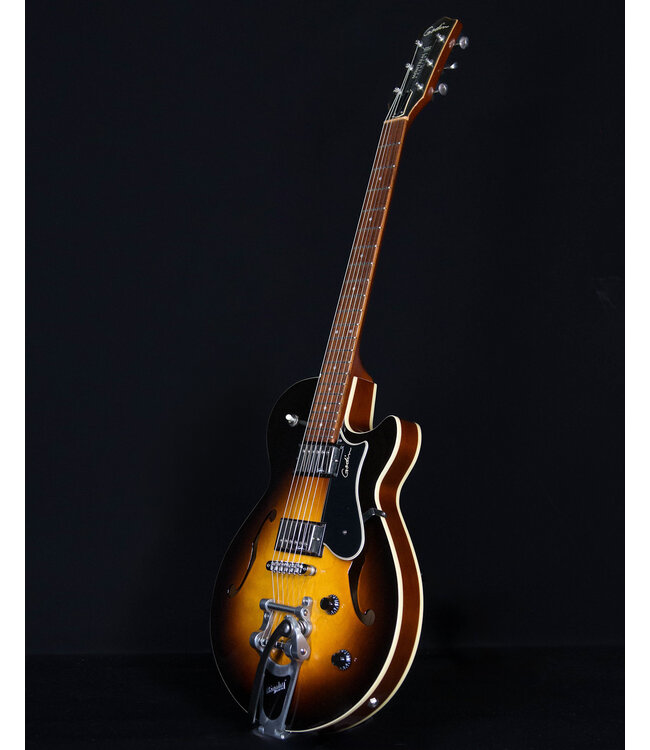 Godin Montreal Premiere with Gig bag, Sunburst, 2013 - USED