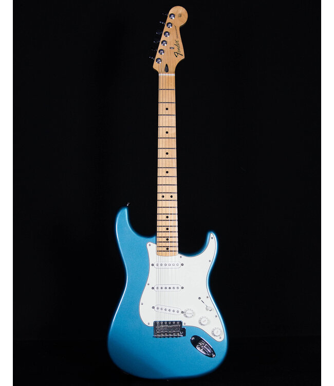 Fender Standard Stratocaster, Lake Placid Blue, with Case, 2012 - USED