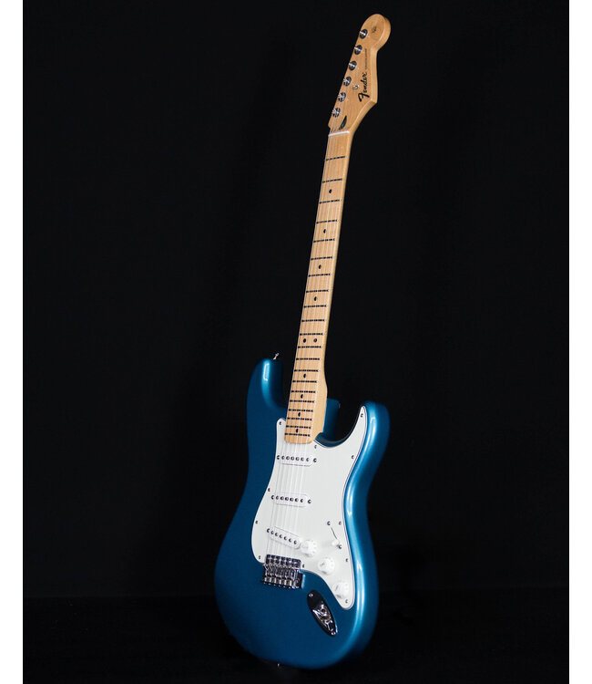 Fender Standard Stratocaster, Lake Placid Blue, with Case, 2012 - USED