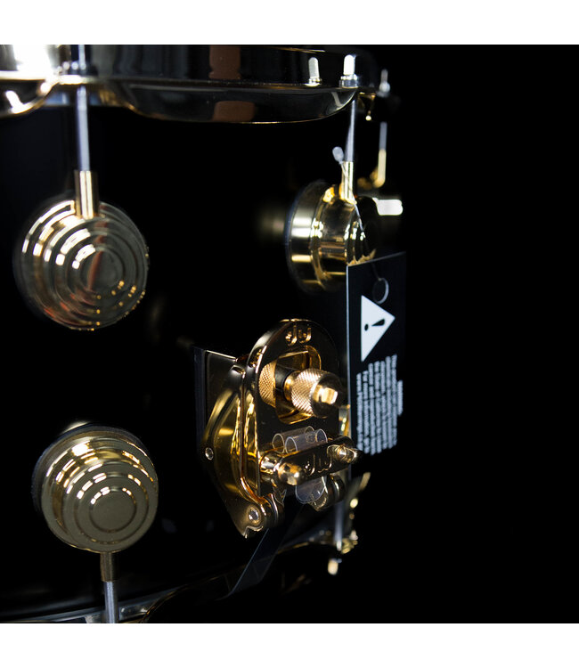 DW 14" x 8" Collectors Series Black Nickel Over Brass Snare, Gold Hardware