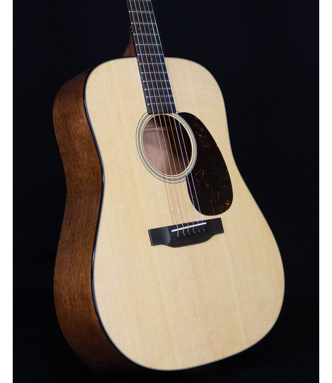 Martin D-18 Standard Series Acoustic - 2025