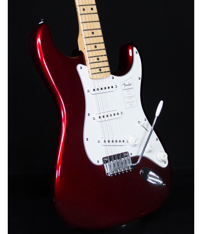 Fender Standard Stratocaster, Maple FB, Candy Cola