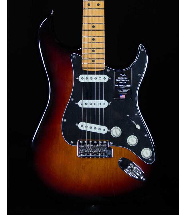 Fender American Pro Classic Stratocaster, Maple FB, 3-Color Sunburst