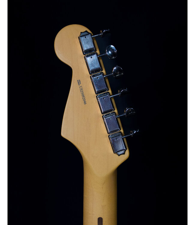 Fender American Pro Classic Stratocaster, Maple FB, 3-Color Sunburst