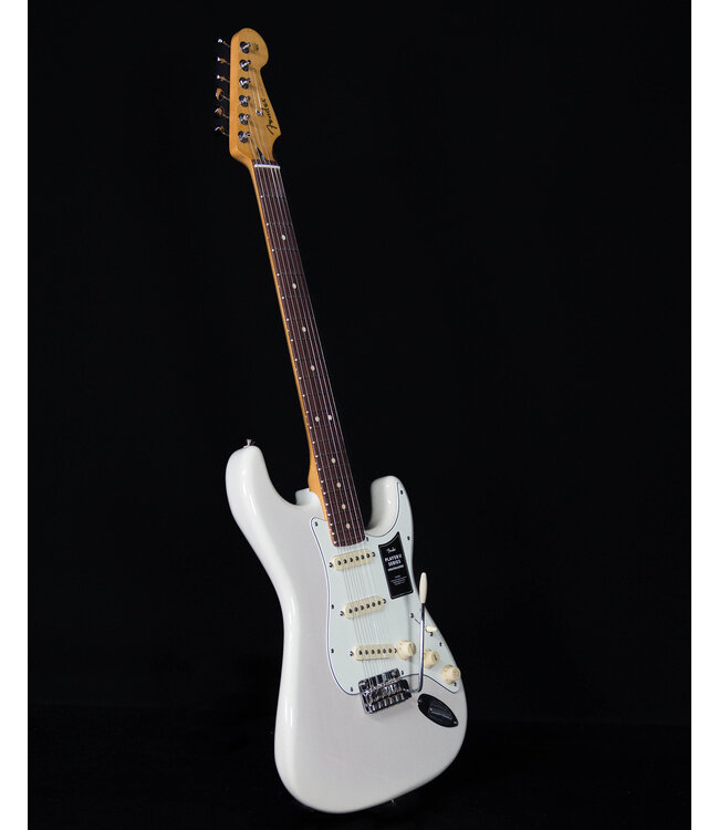 Fender Player II Stratocaster, Rosewood FB, Chambered Ash, White Blonde