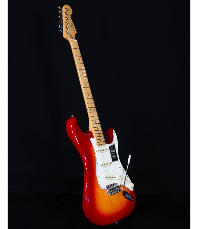 Fender Player II Stratocaster, Maple FB, Chambered Ash, Aged Cherry Burst