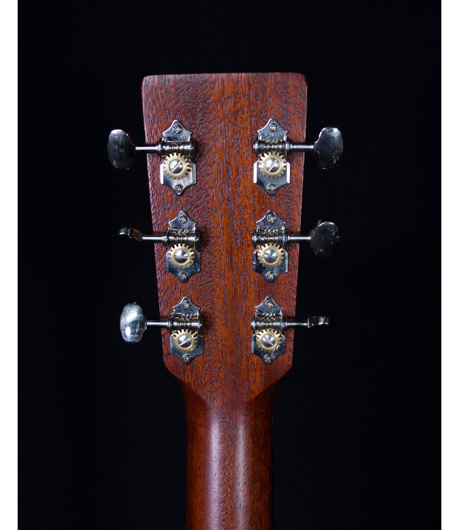 Eastman E1OM Acoustic with Deluxe Bag, Natural