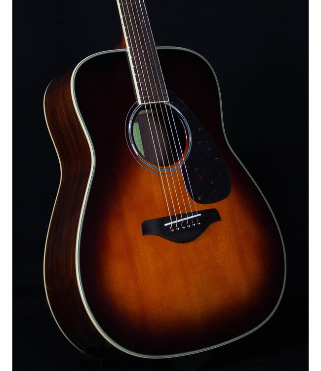 Yamaha FG830 Solid Top Acoustic, Rosewood Back and Sides, Tobacco Brown Sunburst