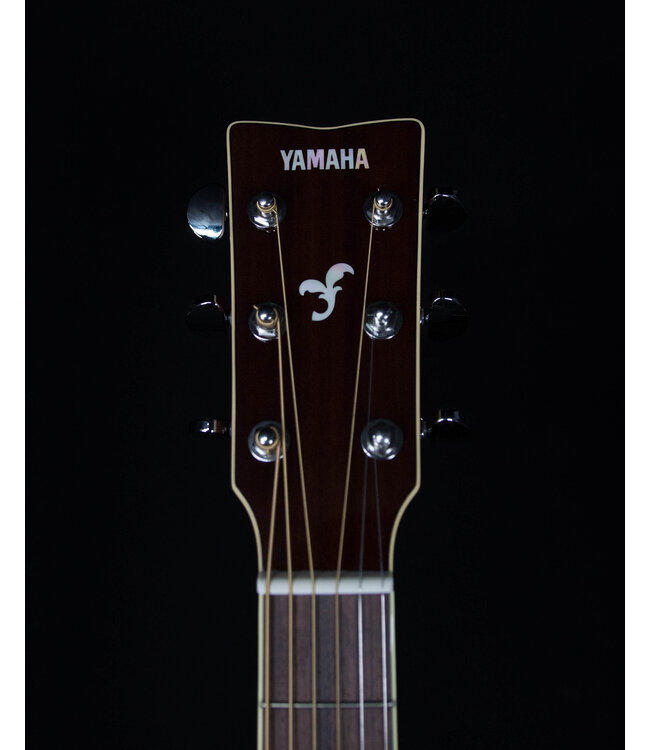 Yamaha FG830 Solid Top Acoustic, Rosewood Back and Sides, Tobacco Brown Sunburst