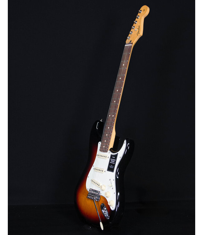 Fender Player II Stratocaster, Rosewood FB, 3-Color Sunburst