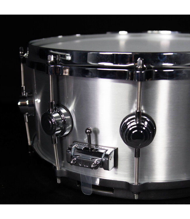 DW 14" x 6.5" Collector's Series 1mm Alumunum Snare Drum with Diecast Hoops