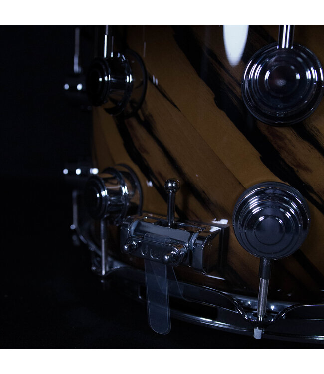 DW 14" x 8" SSC Maple Exotic Snare Drum, Candy Black Burst Over Twisted Ivory Ebony