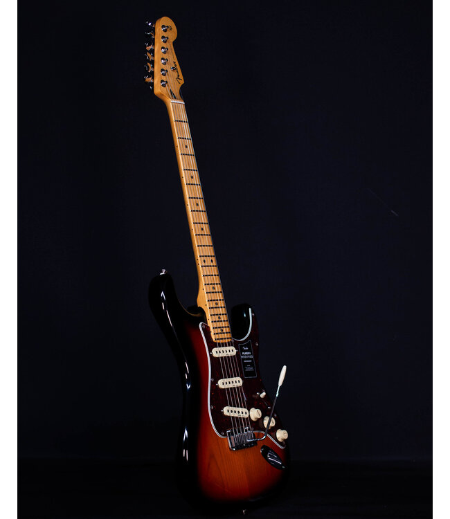 Fender  Player II Modified Stratocaster, Maple FB, 3 Tone Sunburst