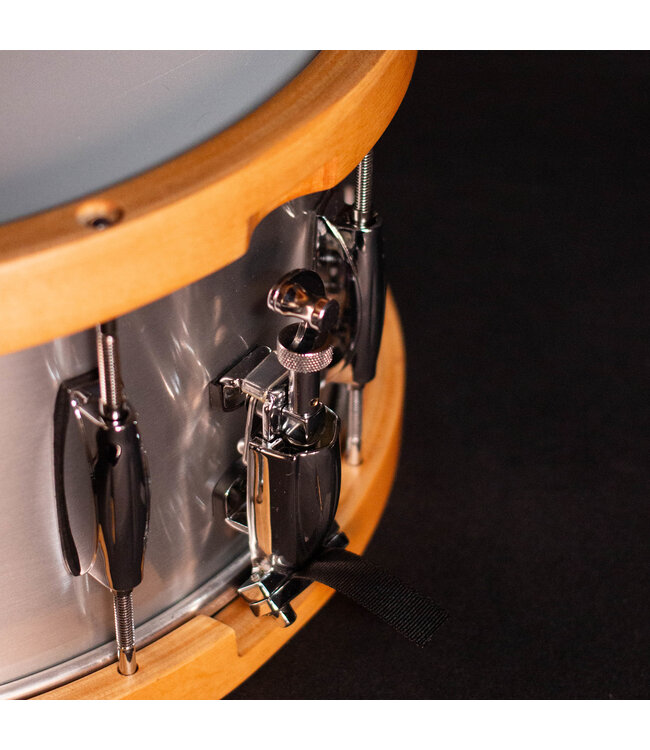 Gretsch 14" x 6.5" Full Range Aluminum Snare Drum with Wood Hoops