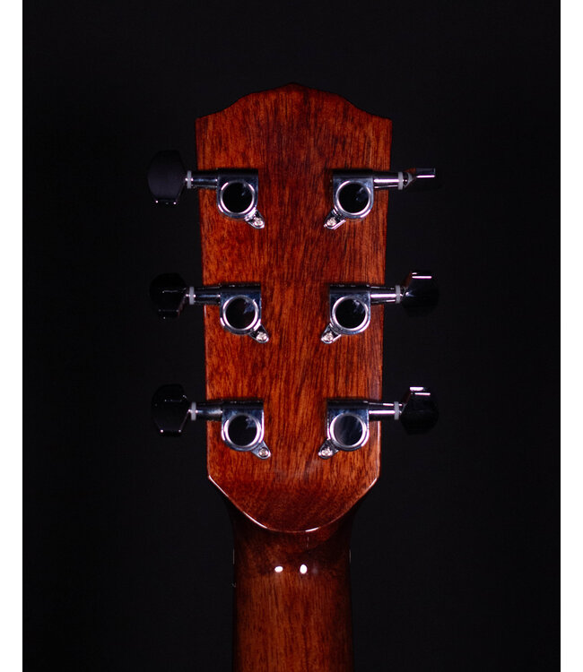 Fender CD-60 Dreadnought V3 with Case, Walnut FB, Sunburst