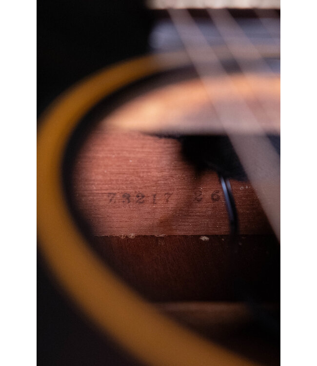 Gibson LG-1, Vintage Sunburst, Hardshell Case 1952 - USED