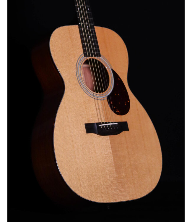 Eastman E6 OM Acoustic with Case, Natural Thermo Cured
