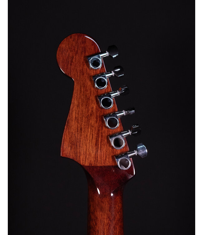 Fender  California Standard Redond CE, Spruce Top, Black Pickguard, 3-Color Sunburst