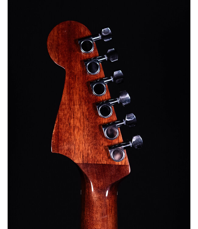 Fender California Standard Redondo, Spruce Top, Natural