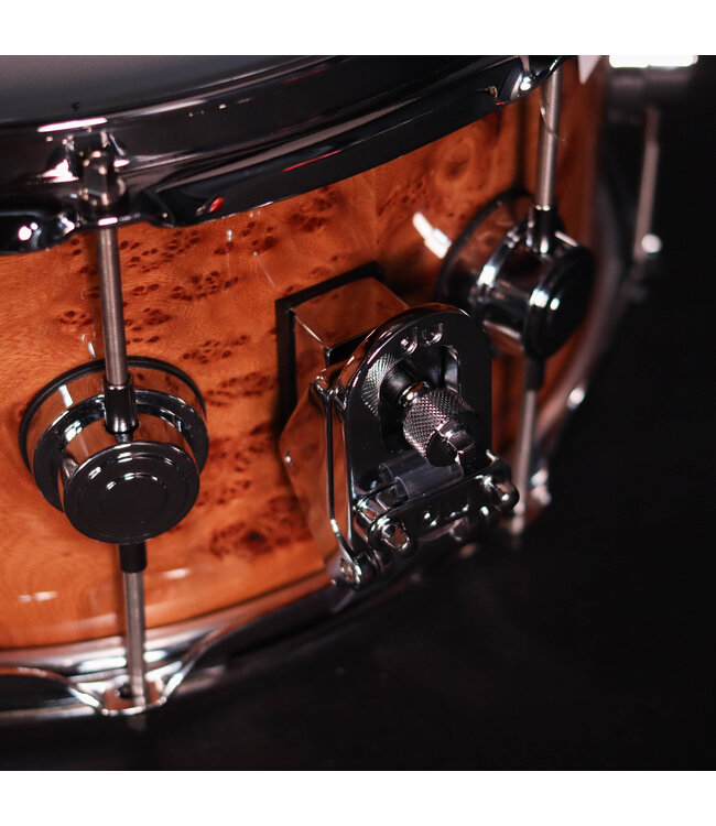 DW 14" x 6.5" SSC Maple Snare, Gloss Lacquer over Elm Burl