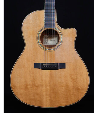 Larivee Larivee LV-05 Mahogany, w/Hard Shell Case, 2002 - USED